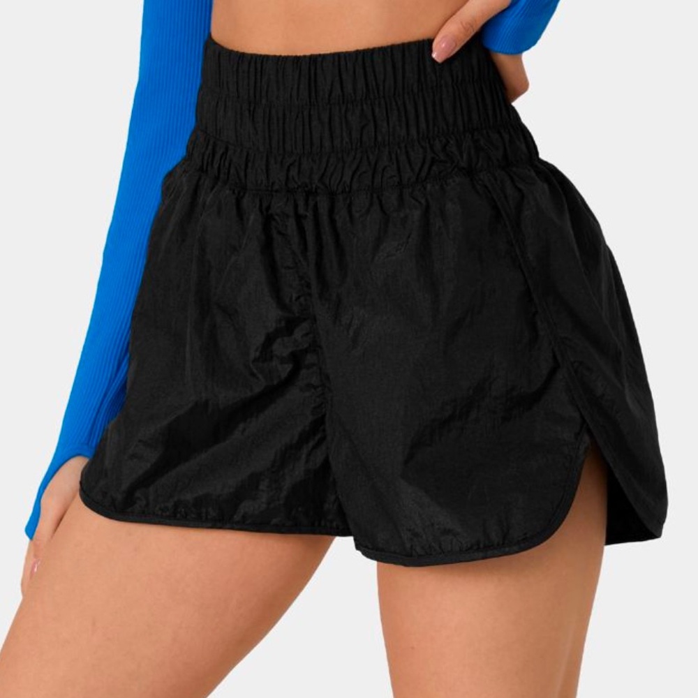 Halara Super High Waisted Split Hem 2-in-1 Casual Shorts 2.5''